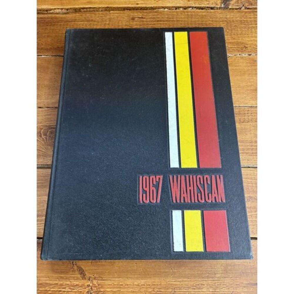 Wausau High School 1967 Wahiscan Yearbook Wausau, Wisconsin Vintage SIGNATURES